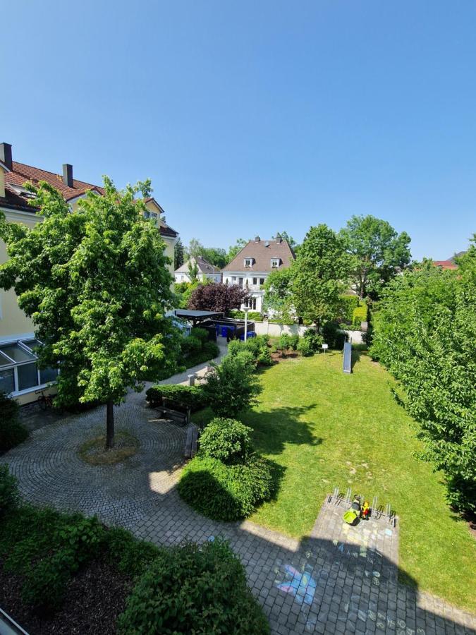 C4S Come4Stay Altoetting - 3-Zi Whg I Zentrale Lage I Parkplatz I Balkon I Wifi I Smarttv I 1 Kingsize, 1 Queensize Bett I Office Arbeitsplatz I Wohnbereich Mit Couch Und Essbereich I Voll Ausgestattete Kueche I Nespresso Exterior foto