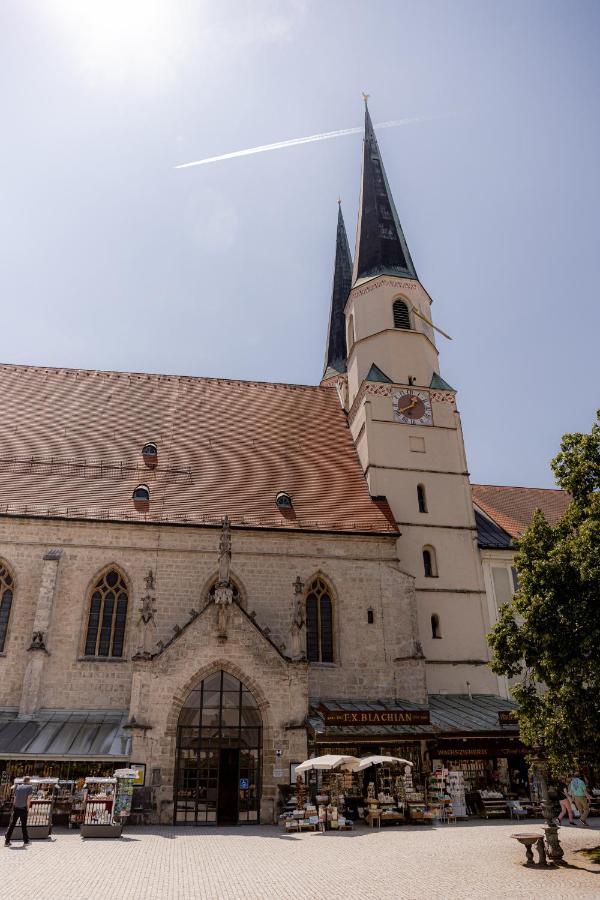 C4S Come4Stay Altoetting - 3-Zi Whg I Zentrale Lage I Parkplatz I Balkon I Wifi I Smarttv I 1 Kingsize, 1 Queensize Bett I Office Arbeitsplatz I Wohnbereich Mit Couch Und Essbereich I Voll Ausgestattete Kueche I Nespresso Exterior foto